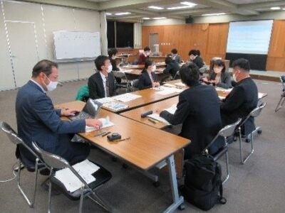 経験が浅い担当者間の対話の場を効果的に進めるポイント